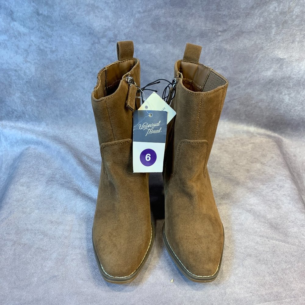 NWT Woman's Universal Thread Solita Faux Suede Cowboy Booties - Picture 1 of 14